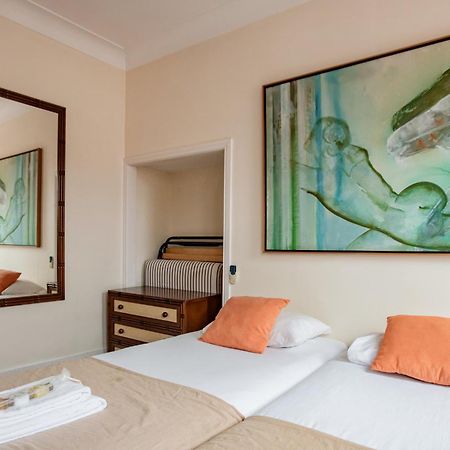 Large Family Flat In Campo De Ourique Hotel Lisbon Luaran gambar